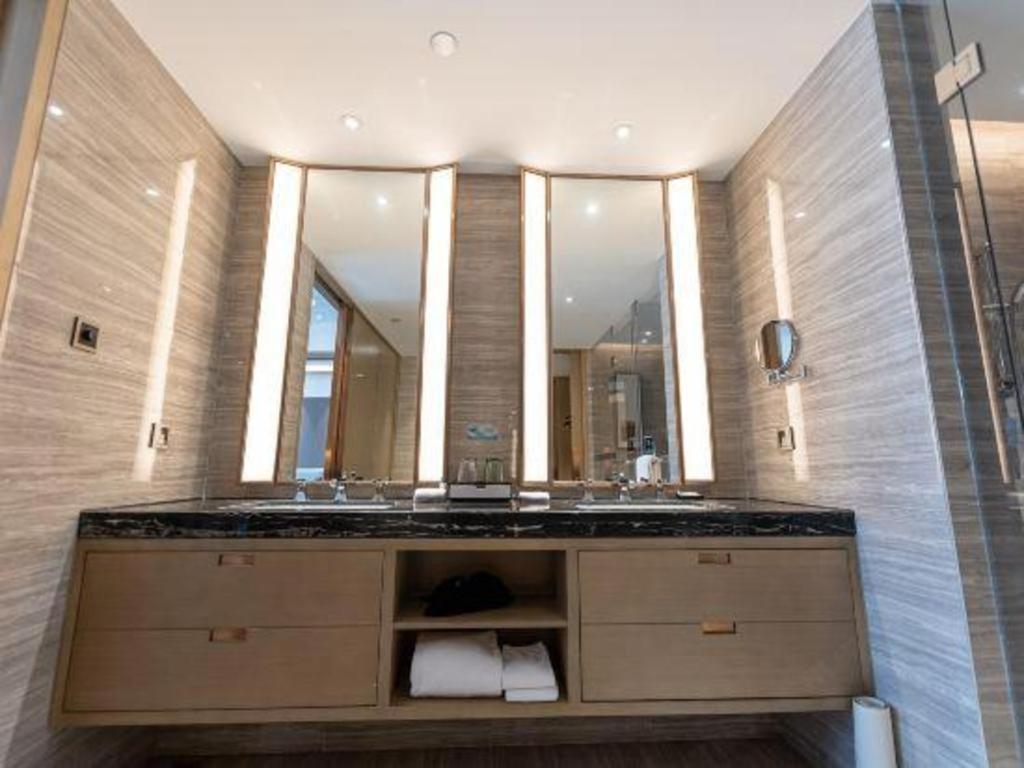 The Qube Hotel Jingzhou Экстерьер фото