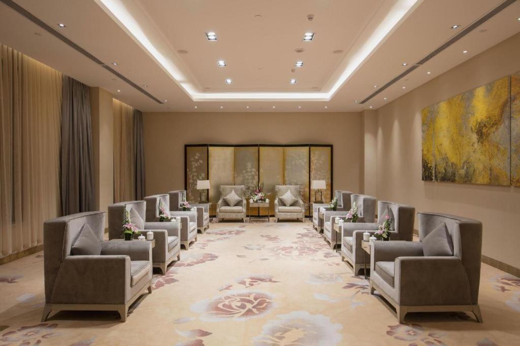 The Qube Hotel Jingzhou Экстерьер фото