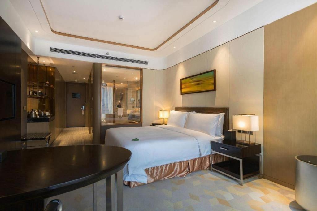 The Qube Hotel Jingzhou Экстерьер фото