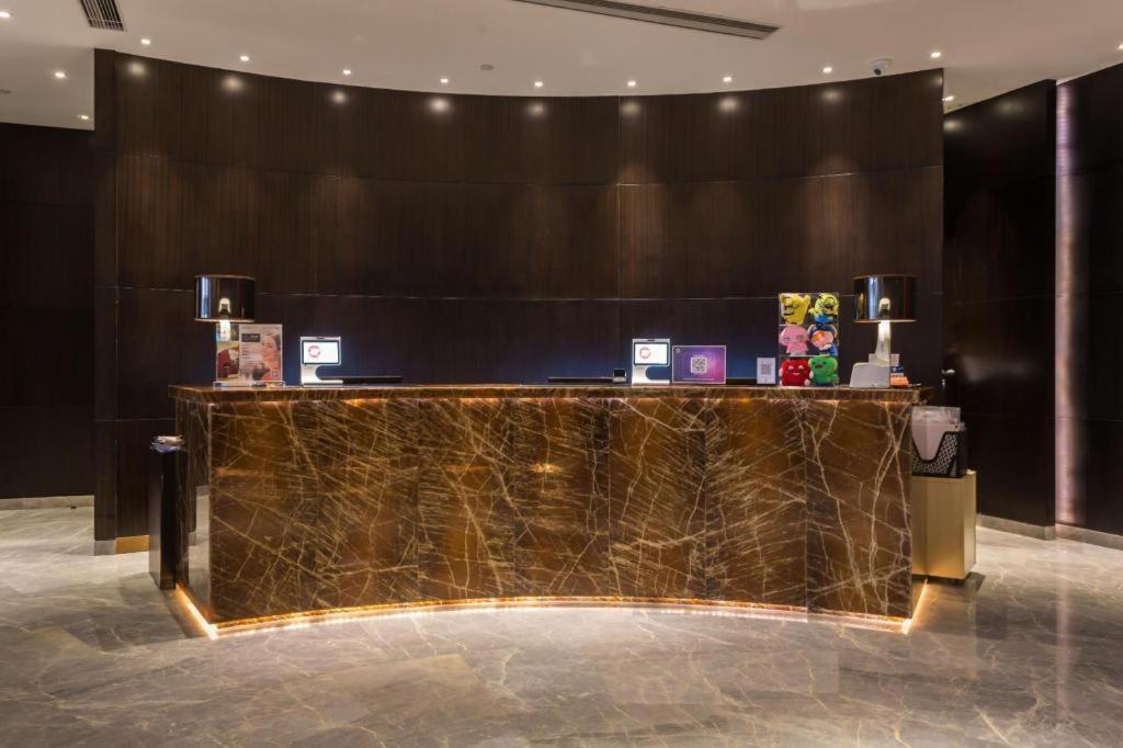 The Qube Hotel Jingzhou Экстерьер фото